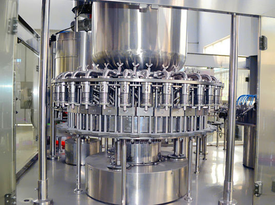8 mit einer Kappe bedeckende automatisierte Flaschenabfüllmaschine der Kopf-5.8KW SUS304